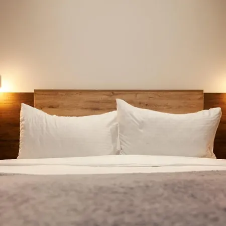 Per Silvas I زلاتيبور